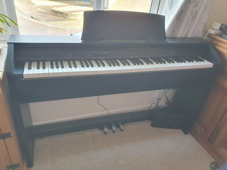 Casio Digital Piano Privia PX-760, good condition