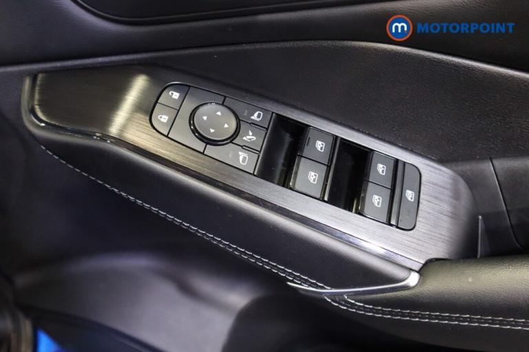 2022 Nissan Qashqai 1.3 DiG-T MH 158 N-Connecta 5dr Xtronic SUV Petrol Automatic