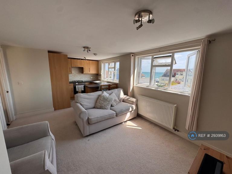 1 bedroom flat in Havelock Close, Felpham, PO22 (1 bed) (#2939163)