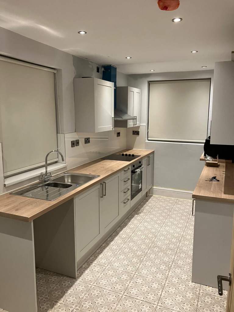 Good sized, detached house in Bakersfield, with 3 bedrooms-Not furnished