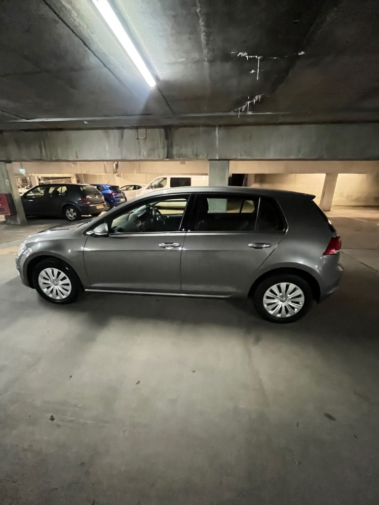 Volkswagen, GOLF, Hatchback, 2013, Manual, 1598 (cc), 5 doors