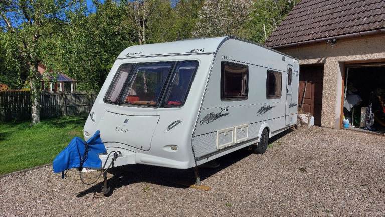 Elddis Avante 556