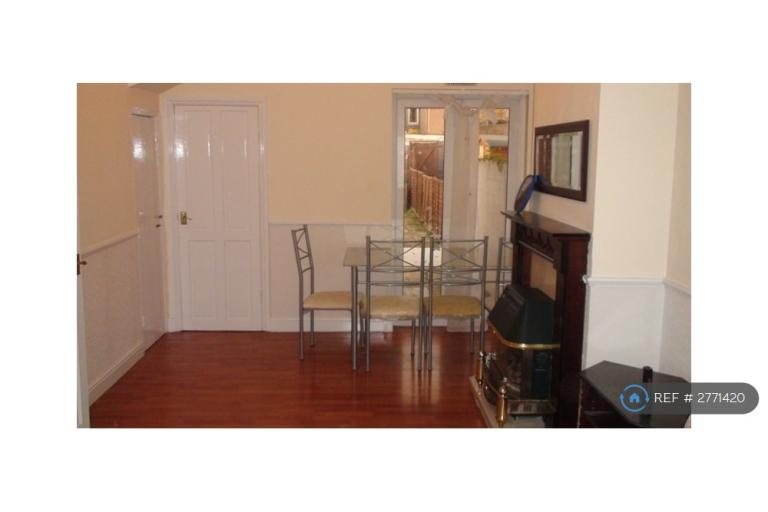 2 bedroom house in Elmina Road, Swindon, SN1 (2 bed) (#2771420)