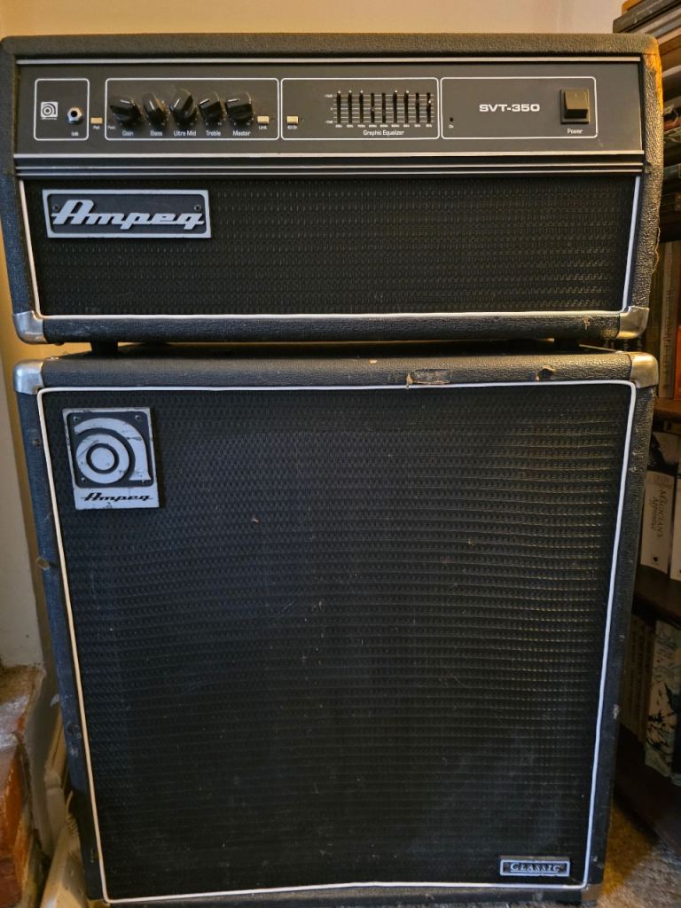 Ampeg SVT350 HW bass head and cab