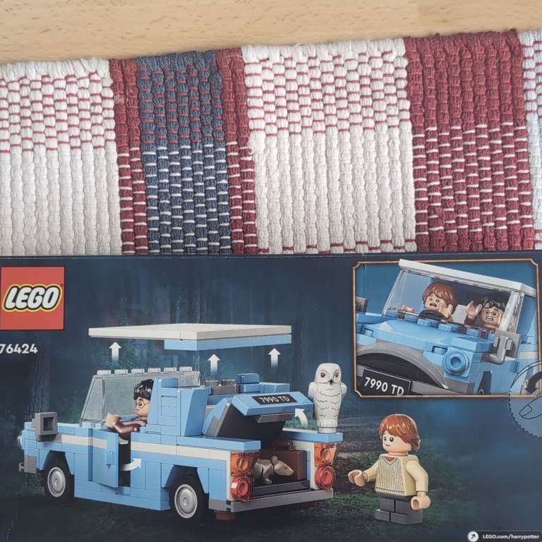 LEGO Harry Potter Flying Ford Anglia 75953 – Brand New