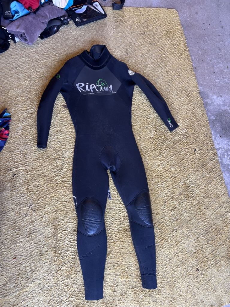Men”s Rip Curl wetsuit 