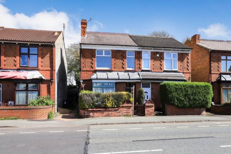 Fully Renovated & Extended 3-Bedroom Home | 2 Bathrooms | 2 Reception Rooms | Huge Basement Space
