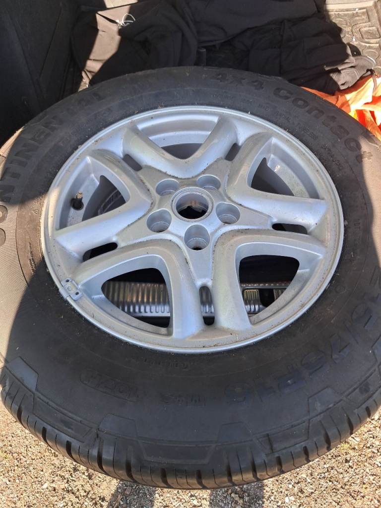 BRAND NEW LAND-ROVER ALLOY 