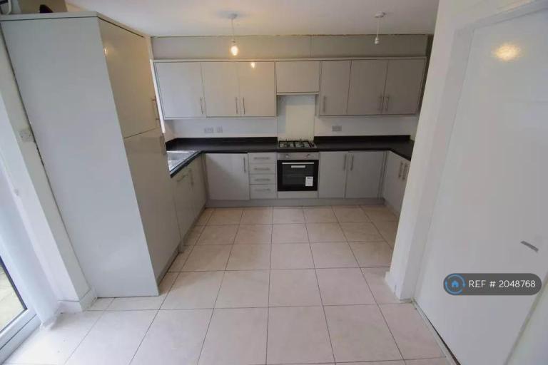 3 bedroom house in Firs Lane, Leigh, WN7 (3 bed) (#2048768)