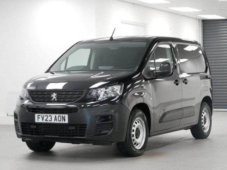 2023 PEUGEOT E-PARTNER 100 KW 50 KWH 800 PROFESSIONAL PREMIUM PLUS AUTOMATIC