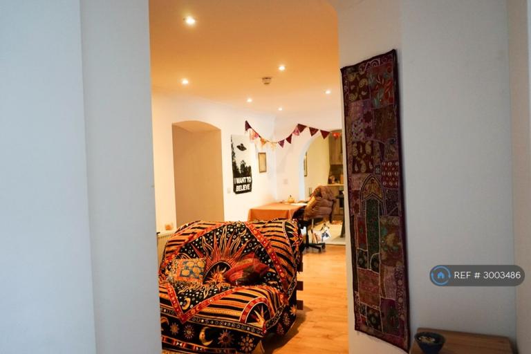 1 bedroom flat in Welington Road, Brighton, BN2 (1 bed) (#3003486)