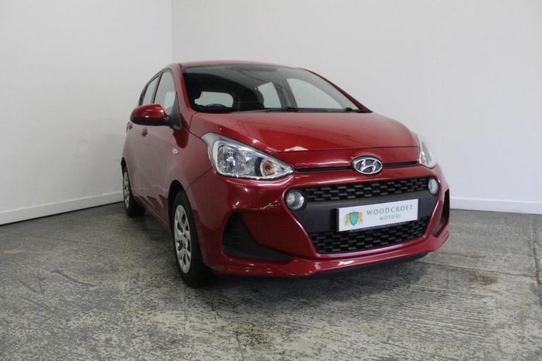 HYUNDAI I10 1.2 SE Red Manual Petrol 2019
