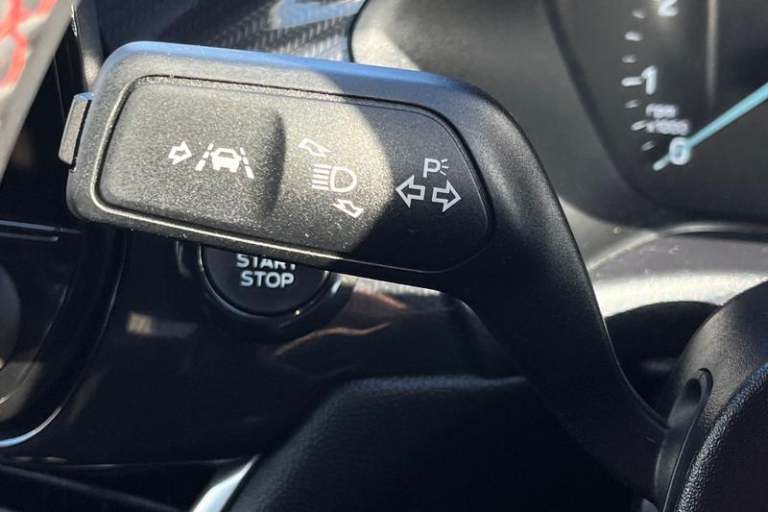 2023 Ford Fiesta 1.0 EcoBoost Hybrid mHEV 125 ST-Line APPLE CAR PLAY  &amp; FRONT HEATED WINDSCR ...