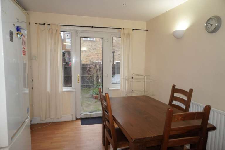 1 bedroom in Drayton Avenue, West Ealing