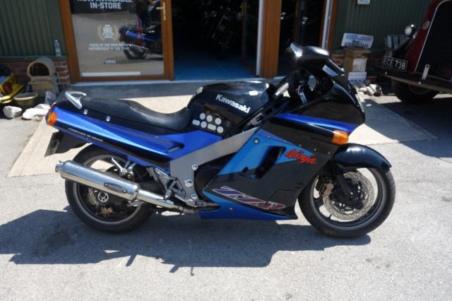 Kawasaki ZZR 1100 Ninja 1992/J | in Rugeley, Staffordshire | Gumtree