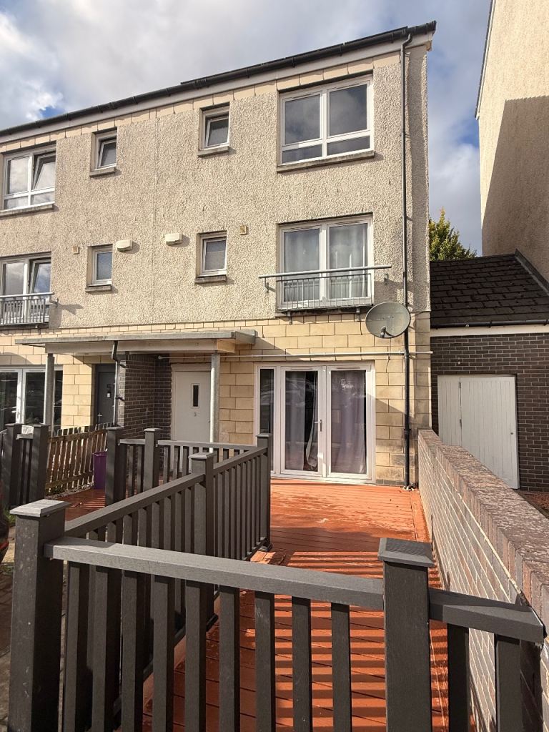 Beautiful 5 bedroom house for rent