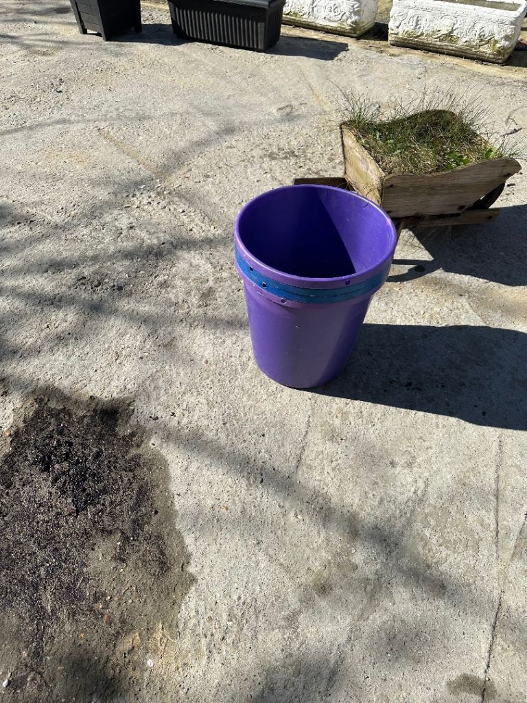 Garden plant pots x 4 all for £10