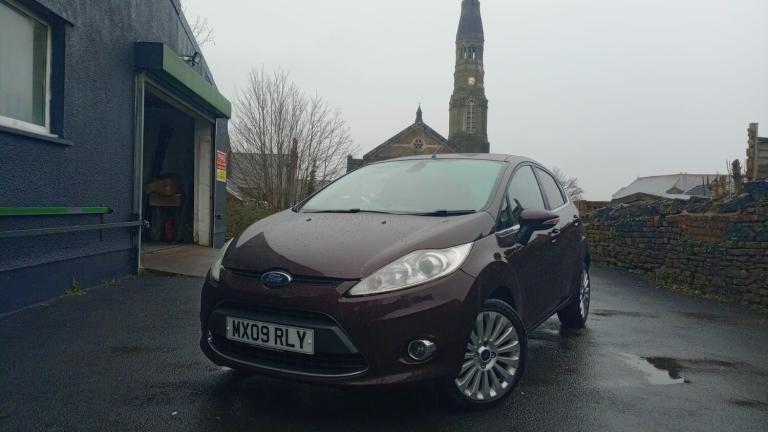 2009 Ford Fiesta 1.4 Titanium 5dr *12 MTH MOT* HATCHBACK Petrol Manual