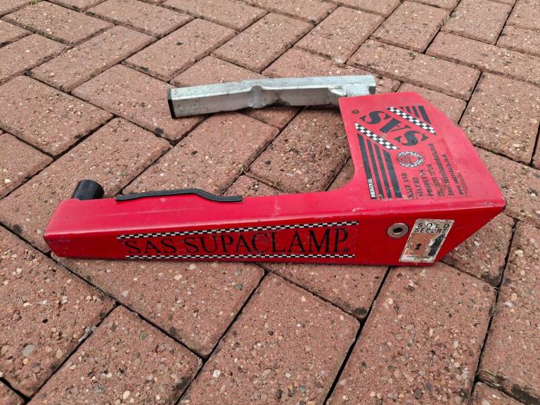 SAS WHEEL CLAMP
