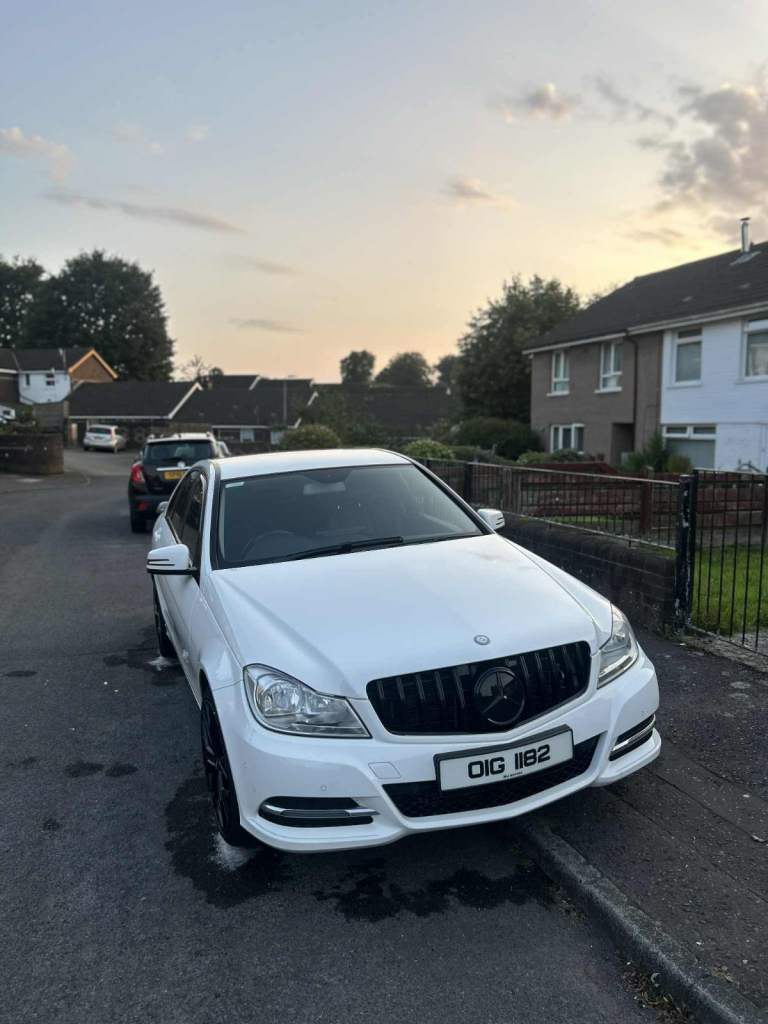 Mercedes-Benz, C CLASS, Saloon, 2014, Semi-Auto, 2143 (cc), 4 doors