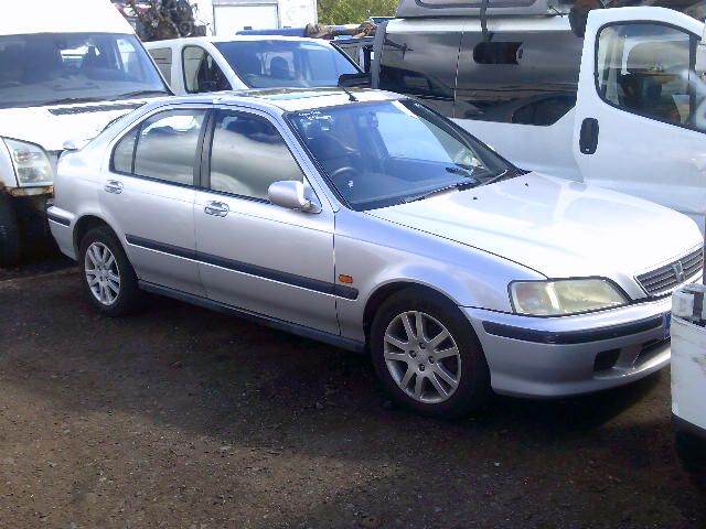 breaking for spares honda civic 2000 1.6 p 