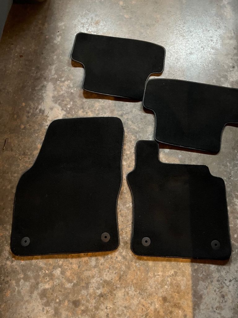 VW TRoc Car Mats 