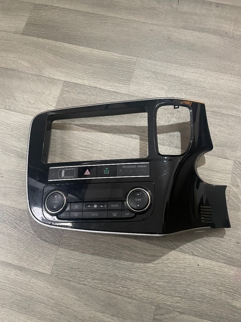 2018 Mitsubishi Outlander PHEV Climate Control Panel 7820B100XA