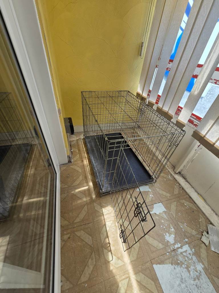 Large dog cage 