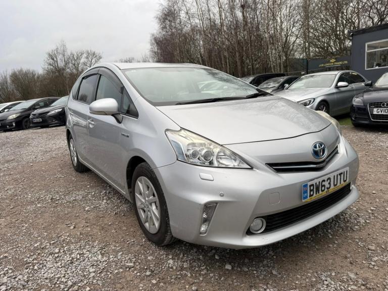2014 Toyota 7 Seat Prius 1790 Hybrid
