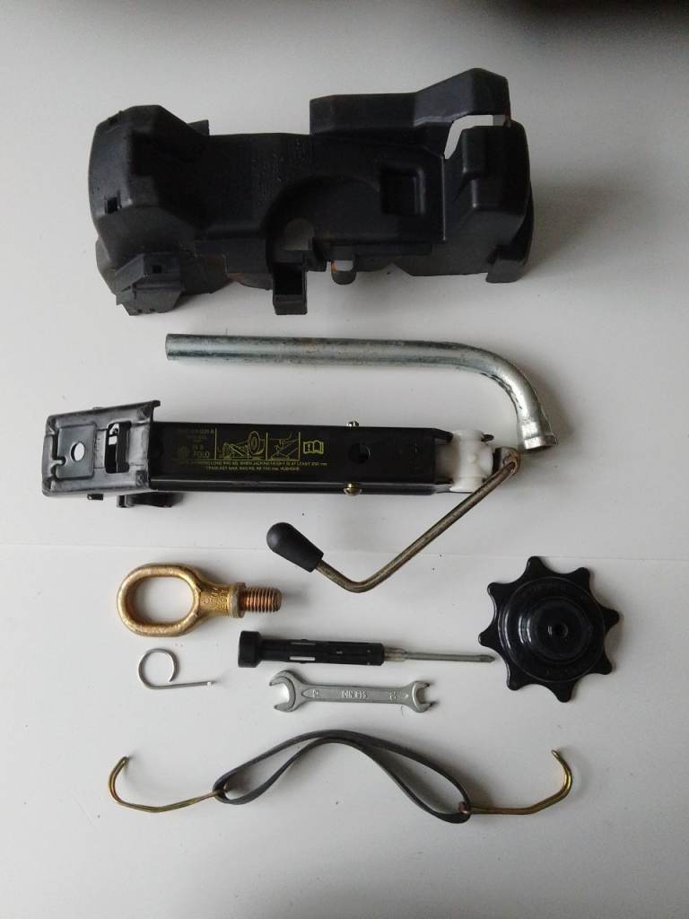 VW Polo Complete Jack Kit VGC
