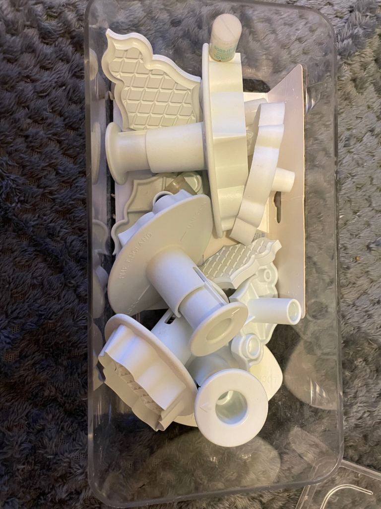 Cake decorating items