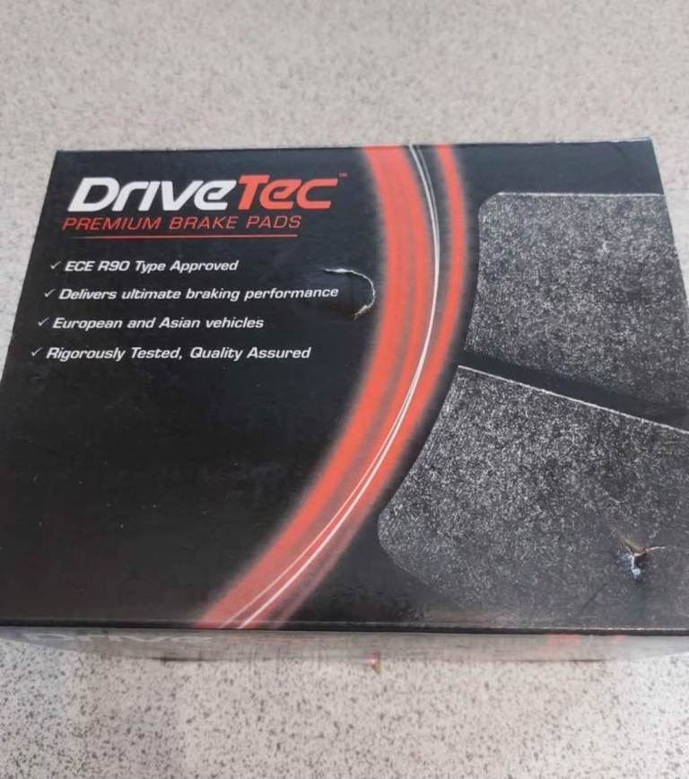 Vw T4 1.9 Transporter front brake pads- new