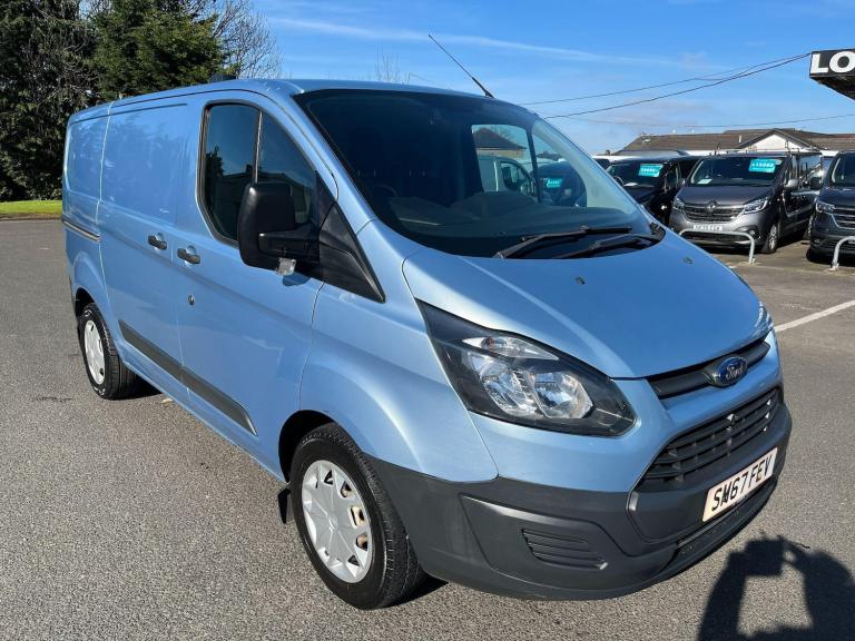 2017 Ford Transit Custom 2.0 TDCi 130ps Low Roof Van PANEL VAN DIESEL Manual