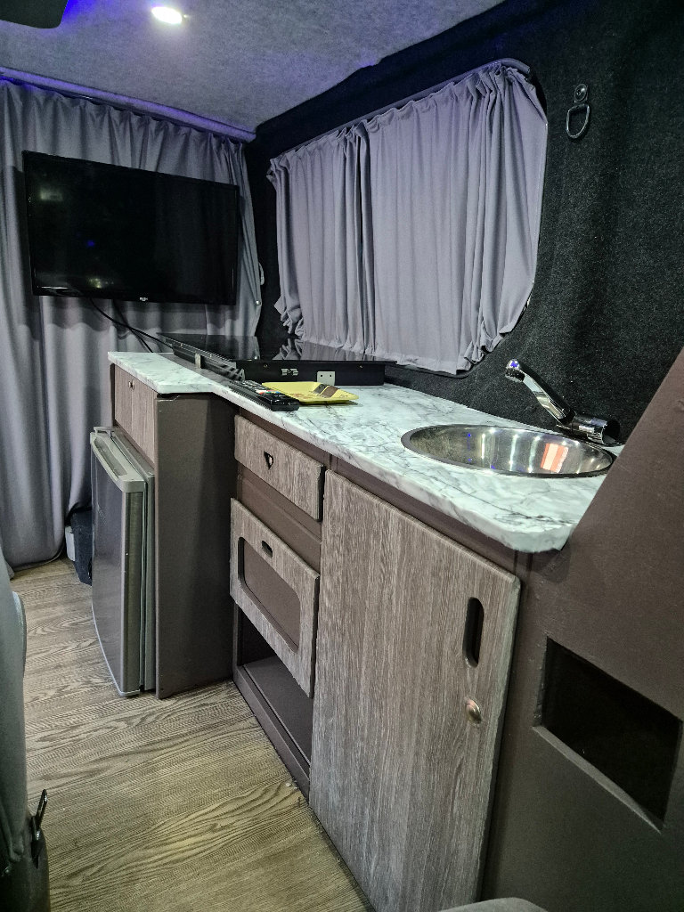 Vauxhall, VIVARO, Camper van, Panel Van, 8 seater Mini Bus  2015, Manual, 1598 (cc)