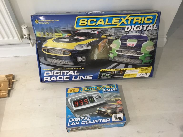 scalextric digital race line and lap counter