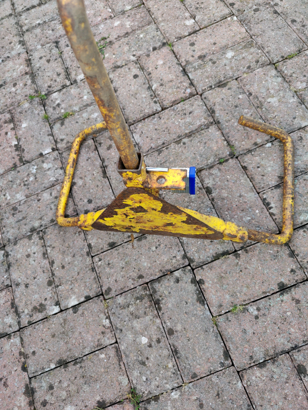 Caravan ,motorhome campervan wheel clamp