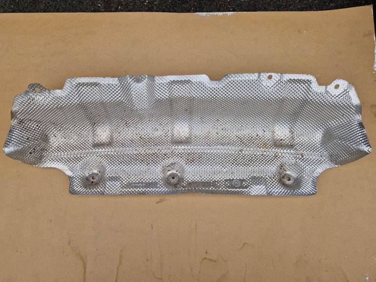 BMW 3 SERIES REAR MUFFLER HEAT INSULATION 7321619 F30 F31 F32 F33 F36
