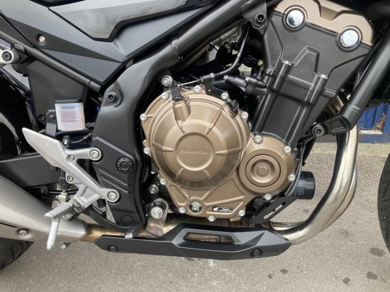 HONDA CB500 2024 - FSH - HUGGER - REAR GIVI RACK - PUIG SCREEN- TANK PAD 