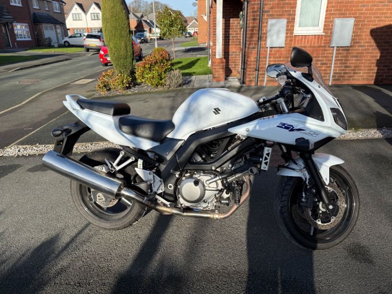 Mint Suzuki, SV, 2016, 645 (cc)