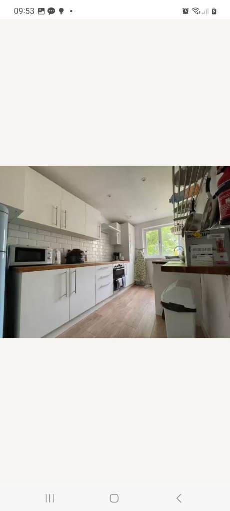 Fully Furnished  For  2 Students. FROM 1st October.