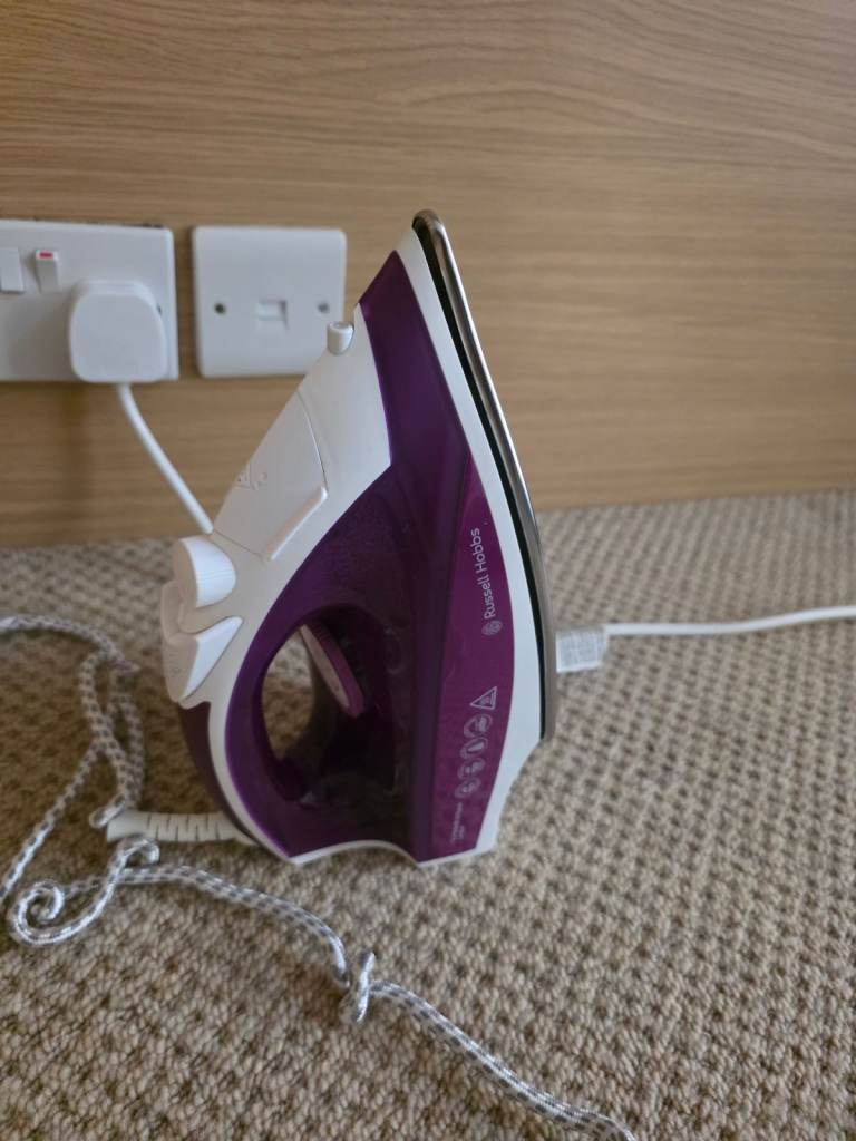 Russel Hobbs pressing iron