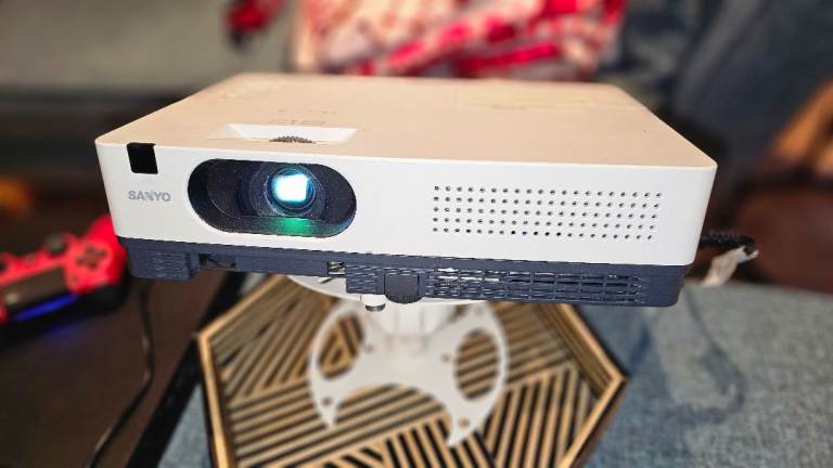 Sanyo Projector 