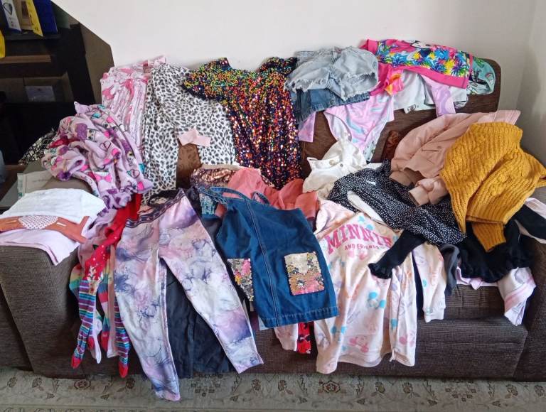 image for Girls cloths bundle. 8-9+9-10