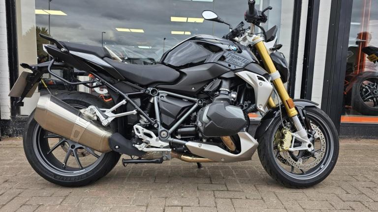 BMW R1250R Triple Black 2024 with just 3342 Miles