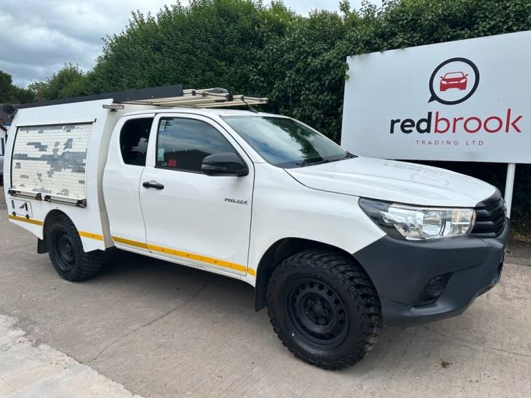 2018 Toyota Hilux 2.4 D-4D Active Pickup Double Cab 4dr Diesel Manual 4WD Euro 6 (3.5t) (150  Pic...