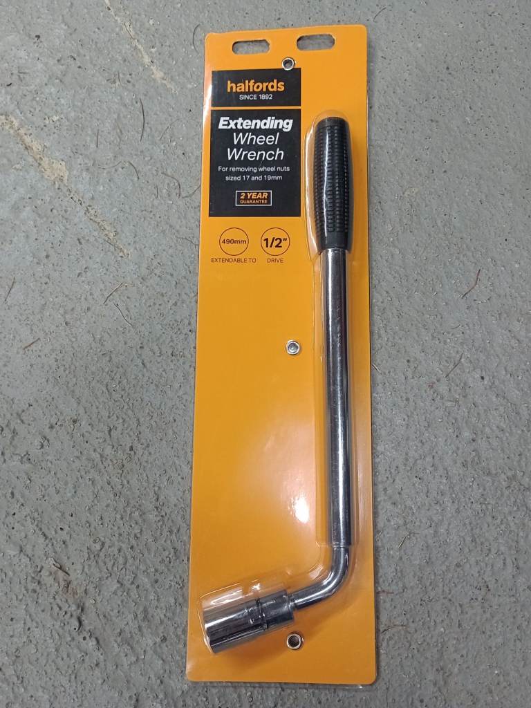 New Halfords Extending Wheel Wrench 