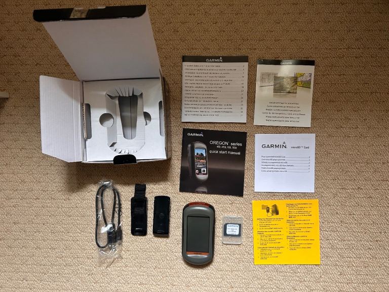 GPS - Garmin Oregon 450 handheld (touchscreen) GPS package