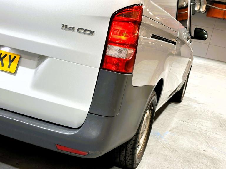 2015 Mercedes-Benz Vito 114CDI BlueTec Crew Van PANEL VAN DIESEL Automatic