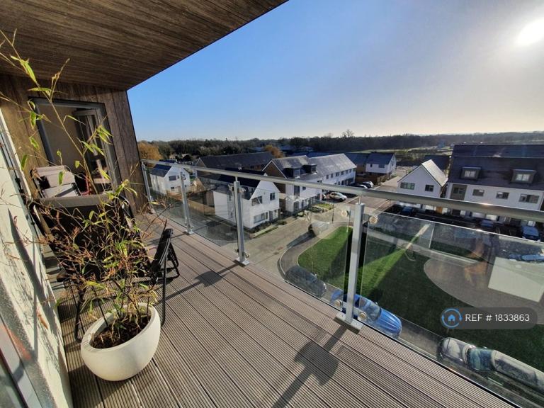 2 bedroom flat in Sallow House, Maidenhead, SL6 (2 bed) (#1833863)