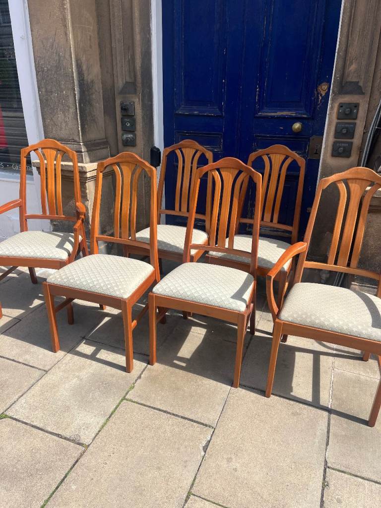6 Parker Knoll Dining/Kitchen Chairs - Good quality and in good condition, 4 chairs and 2 carvers
